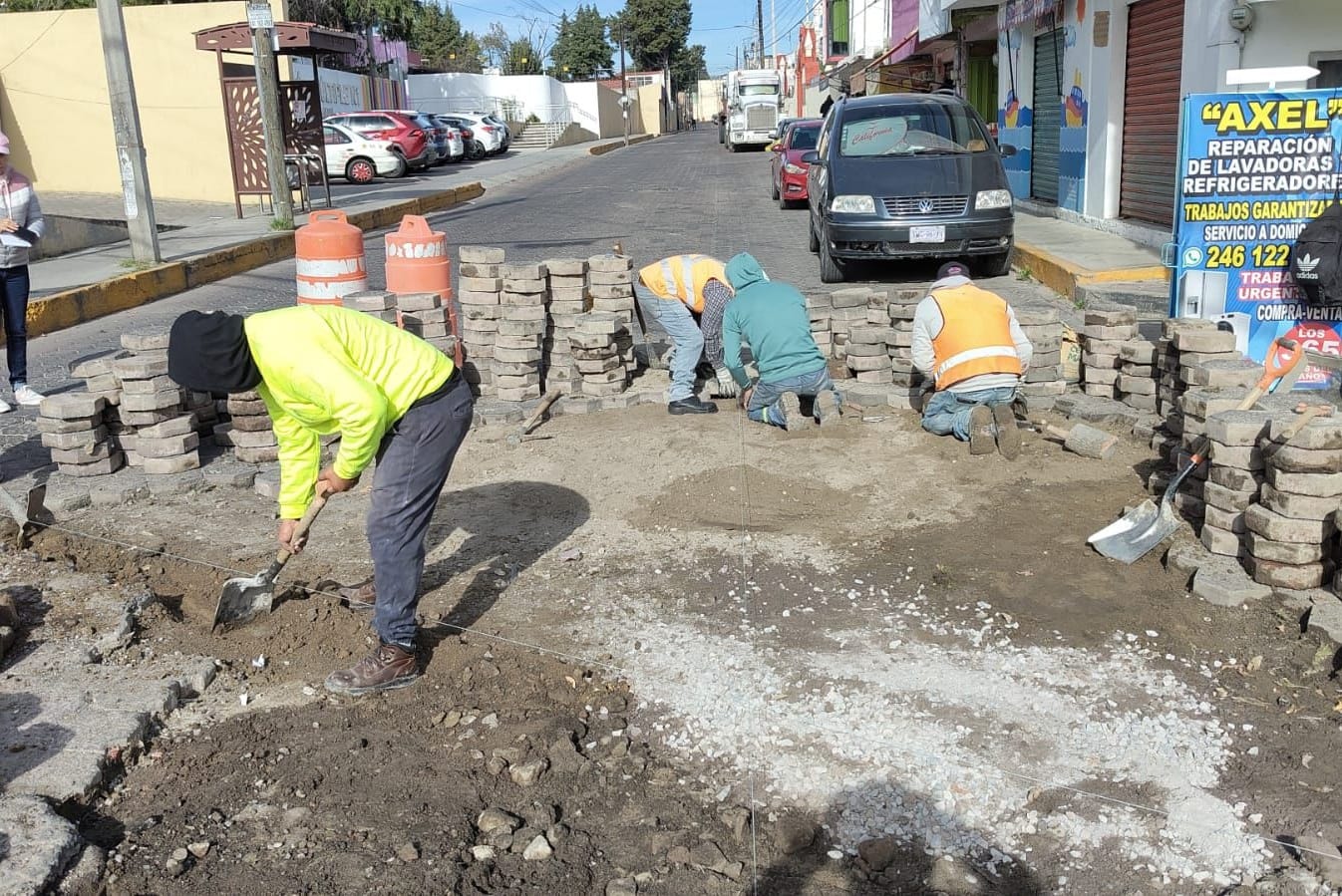 Continúa gobierno de Alfonso Sánchez García con trabajos de rehabilitación de calles adoquinadas ahora en Ocotlán